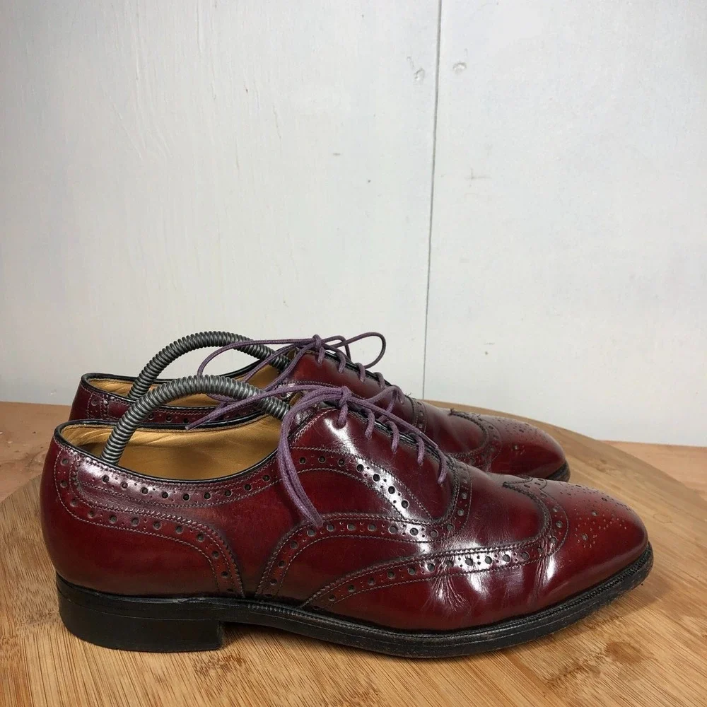 Johnston Murphy Mens size 9 Vintage Oxfords Dress Red Leather Wingtip Classic